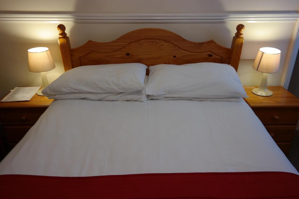 A4 Hotel Bristol Room photo
